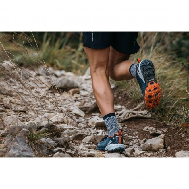 Chaussures de trail bleues pour femme LIGHT RUSH 8 Chaussures de trail bleues pour femme LIGHT RUSH – Image 6